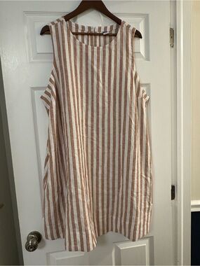 Old Navy Sleeveless Dress